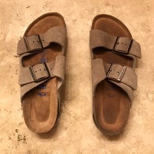 Birkenstock Sandals Suede (Men’s 6 1/2) (Euro 37)